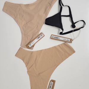 (SKIMS)3 panties for $32 new with tag, Size:XS SKIMS-Style 03